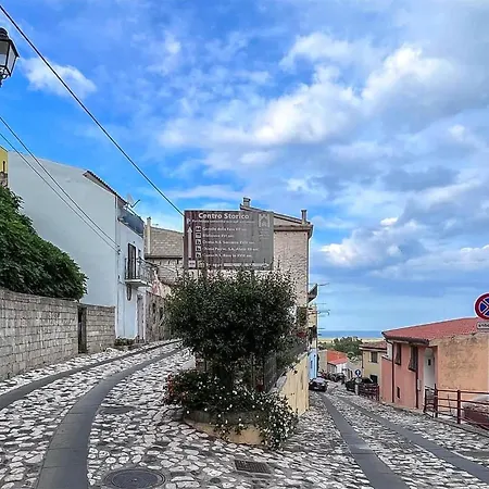 2 Bedroom Beautiful Apartment In Posada Posada (Sardinia)